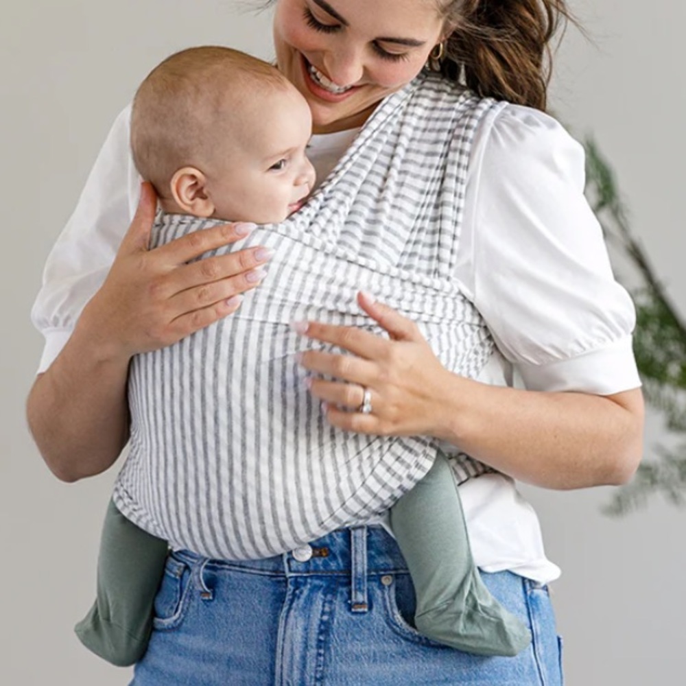 NWOT Solly Baby Natural & Grey Stripe Wrap